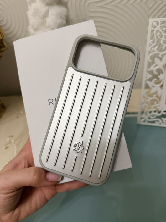 Funda Rimowa con MagSafe
